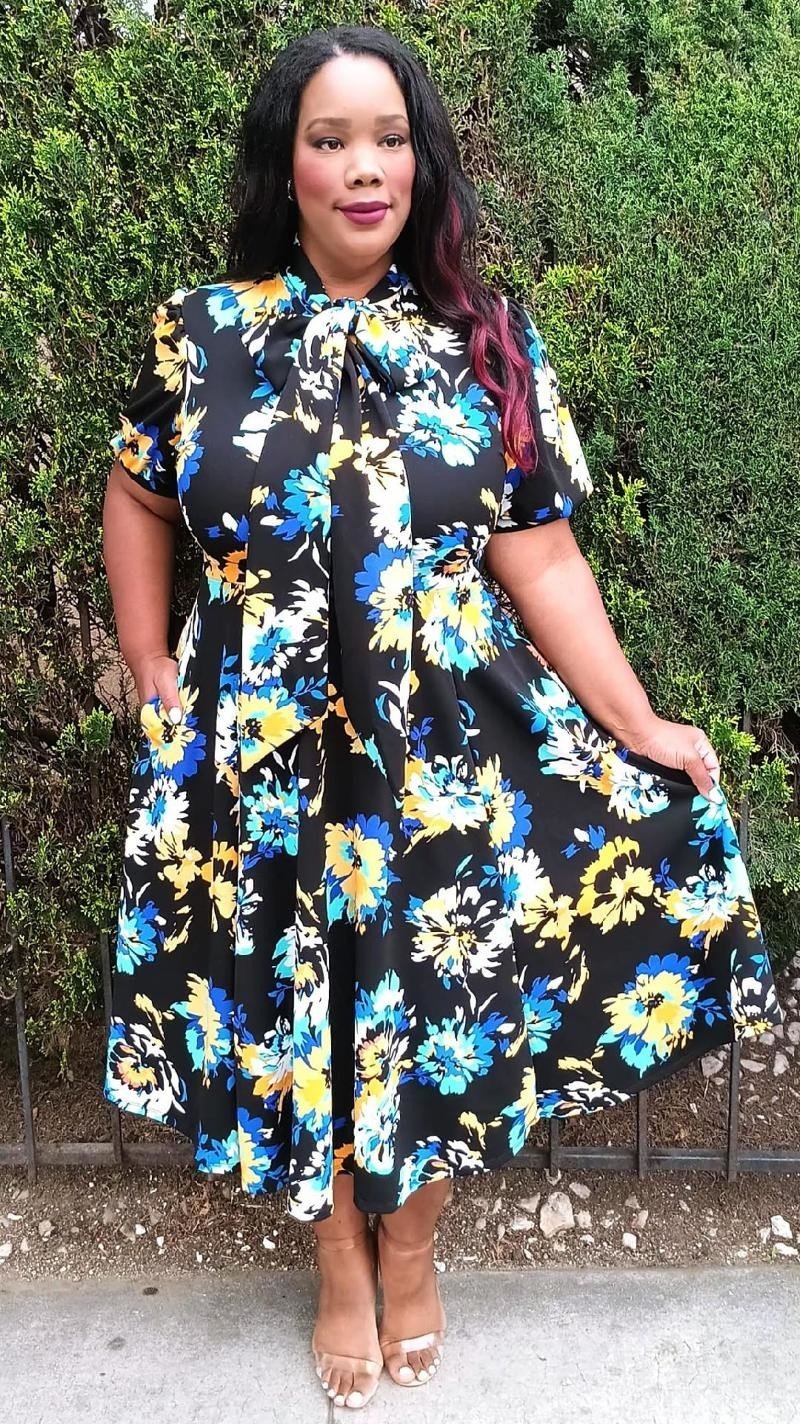 2852FL Viva Curvy Plus Size Flora Print Bow Collar Fit & Flare Midi Dress