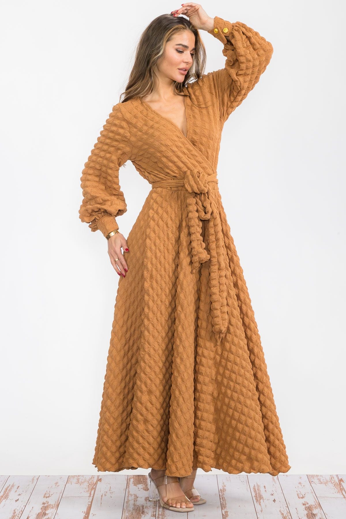 2951 PC Women Reg Size Buttons Cuffs Popcorn Fabric Maxi Flowy Belt