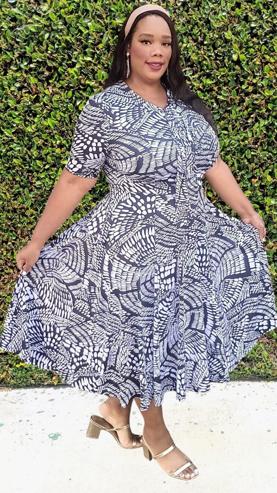 2968BW PRINT POLKADOTS