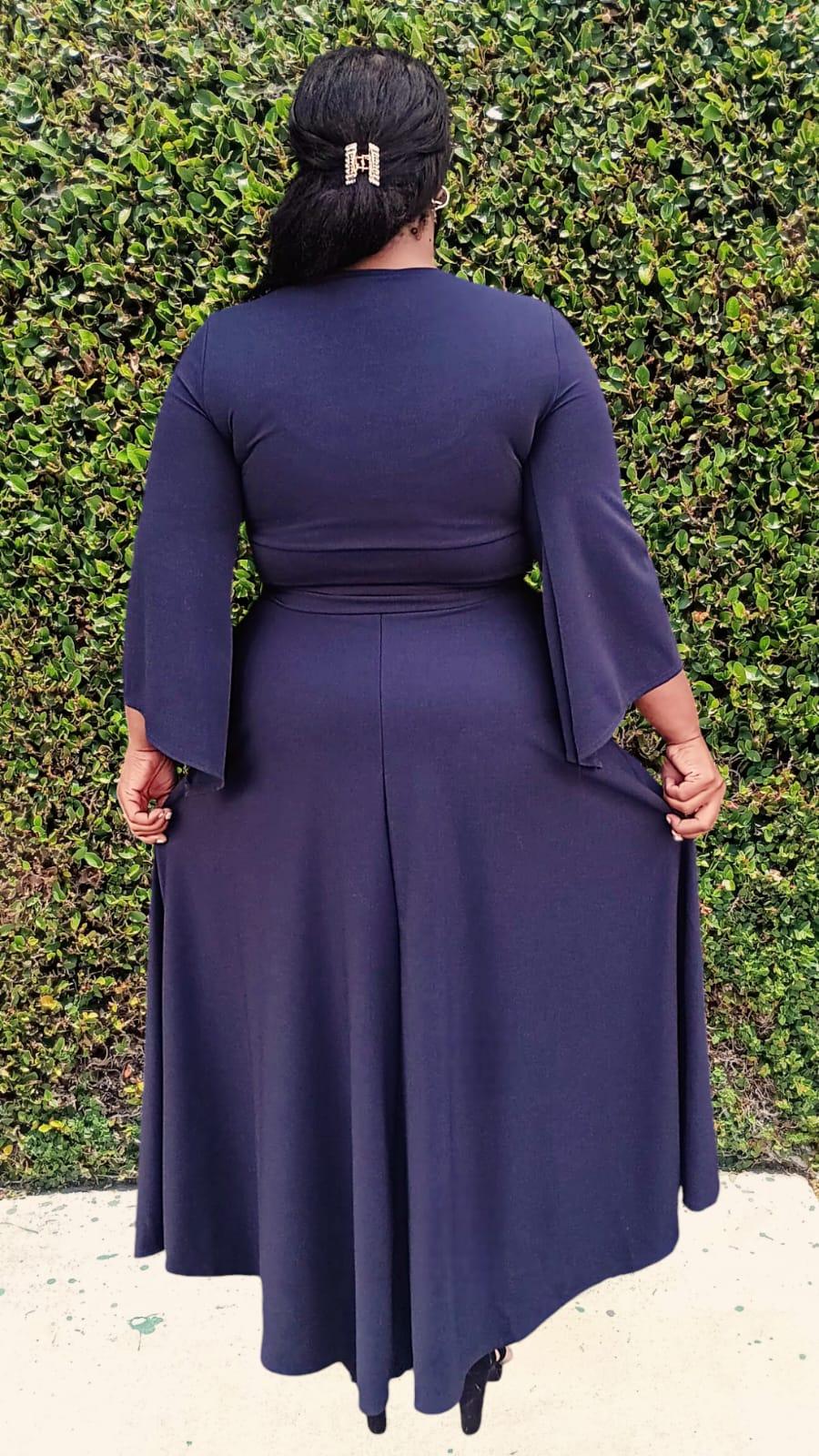 2920 Plus Size Bell Sleeves Sleeves Flare Maxi Flare Dress with Drawstring Belt and Pockets