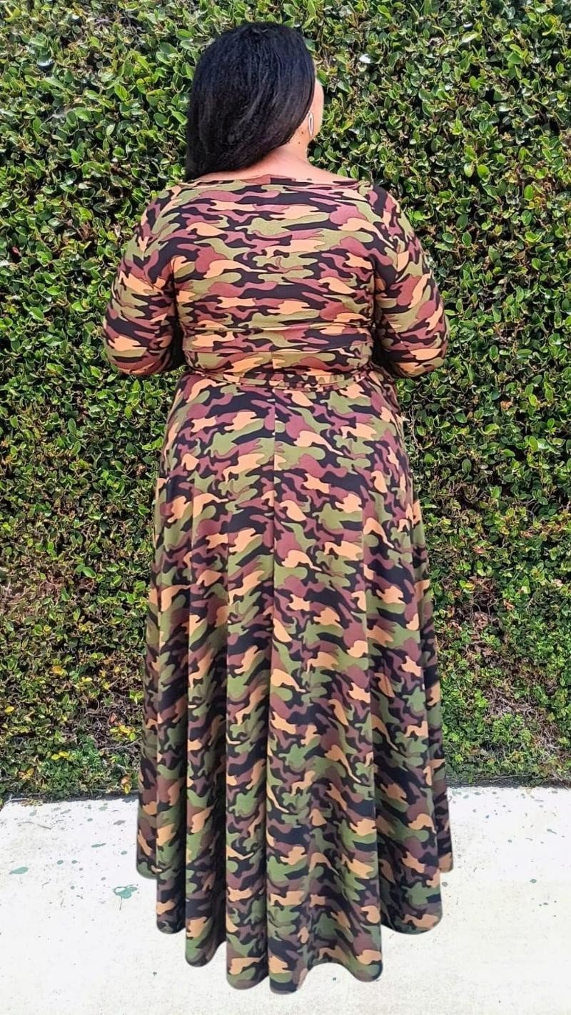 Plus Size Women Flare Camouflaged Maxi Dress with Pockets