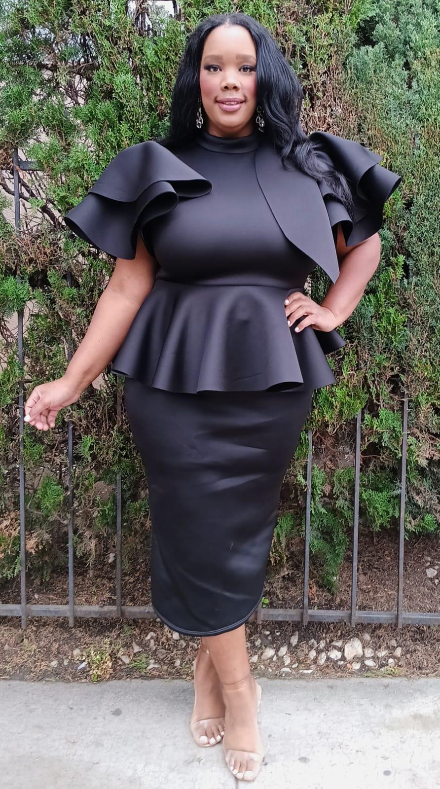 2828 Plus Size Women Bow Shoulder Ruffle Hem Top and Skirt Set