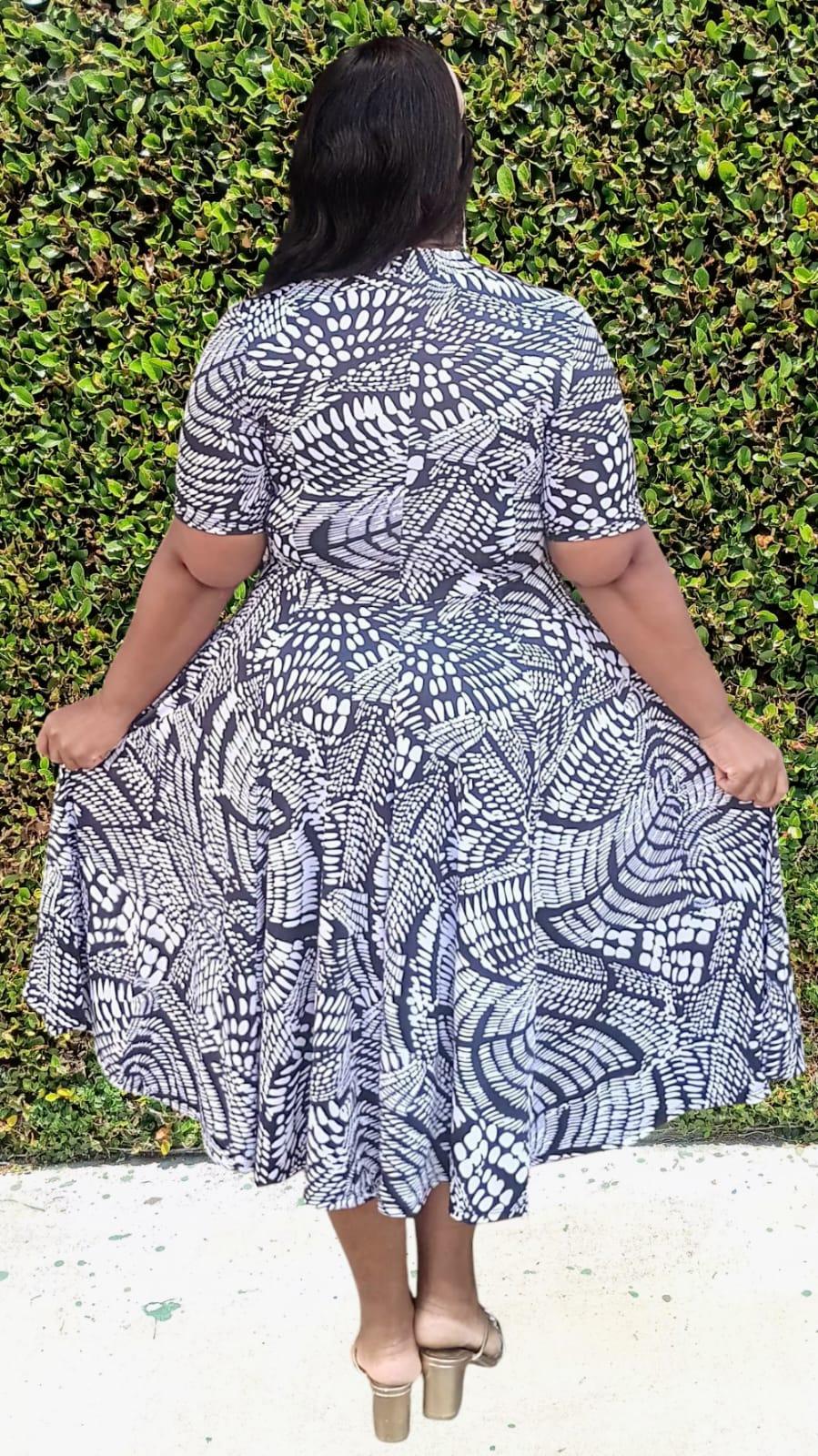 2968BW PRINT POLKADOTS