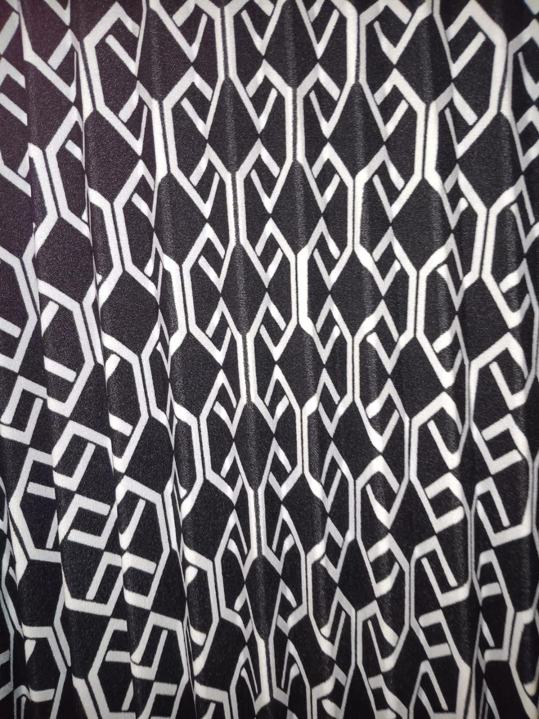 2926BW PLEATED PLUS